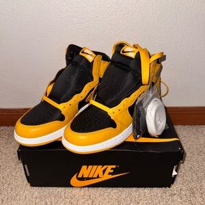 Air Jordan 1s High Top Pollen Sneakers